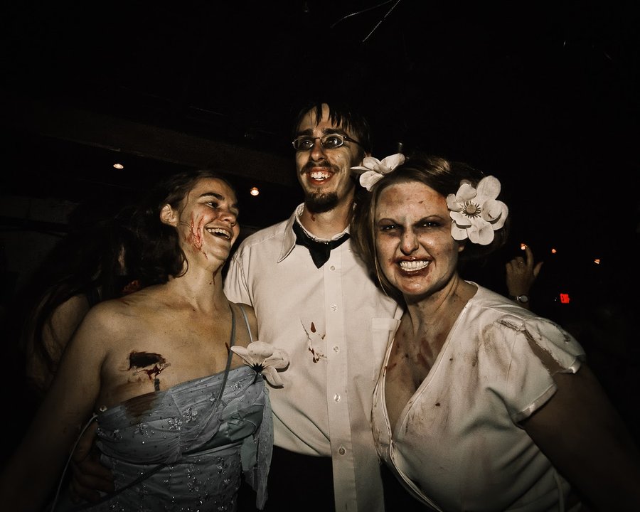zombie-prom-17.jpg